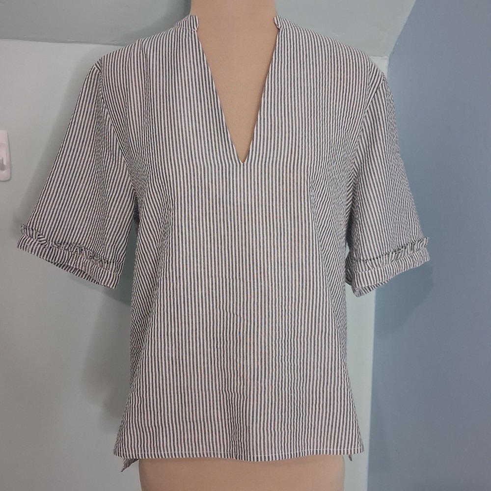 Maven West Striped Seersucker Split Neck Ruffle Sleeve Blouse Top Blue White S